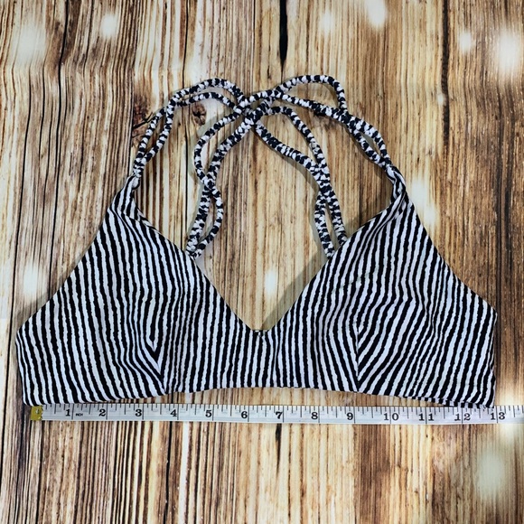 Volcom black/white halter bathing suit size S - Picture 2 of 3